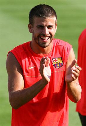 ماذا كشفت برشلونة عن أسرار بيكيه الشخصية؟